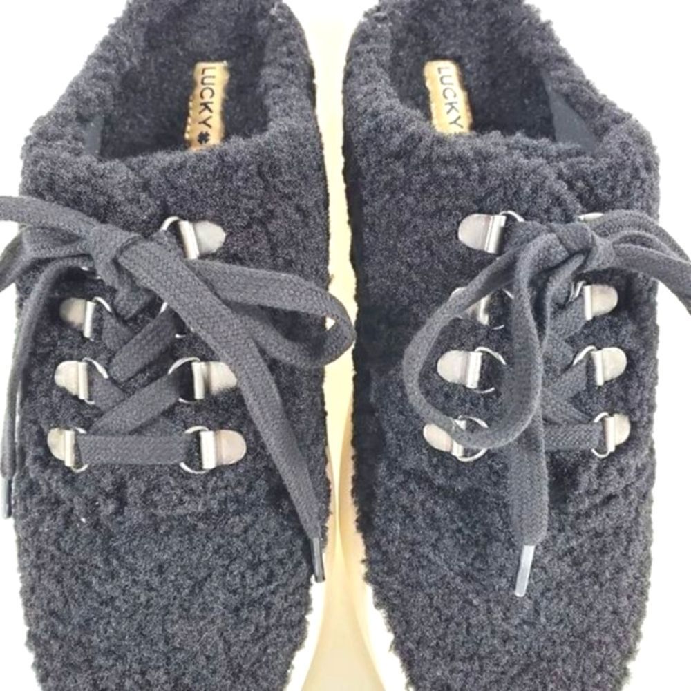 NEW NEW NEW Lucky Brand "Tolini" Faux Fur Slip On Sneakers Black size 7.  S722A
